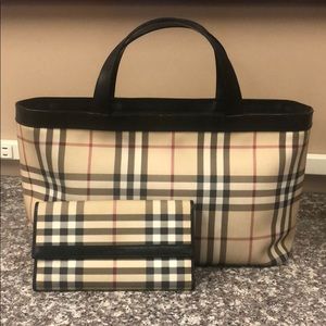 Authentic BURBERRY purse + wallet